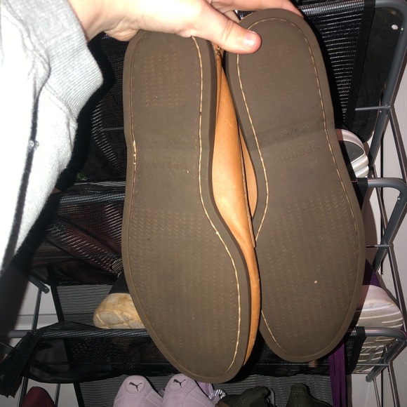 Sperry - Picture 2 of 3